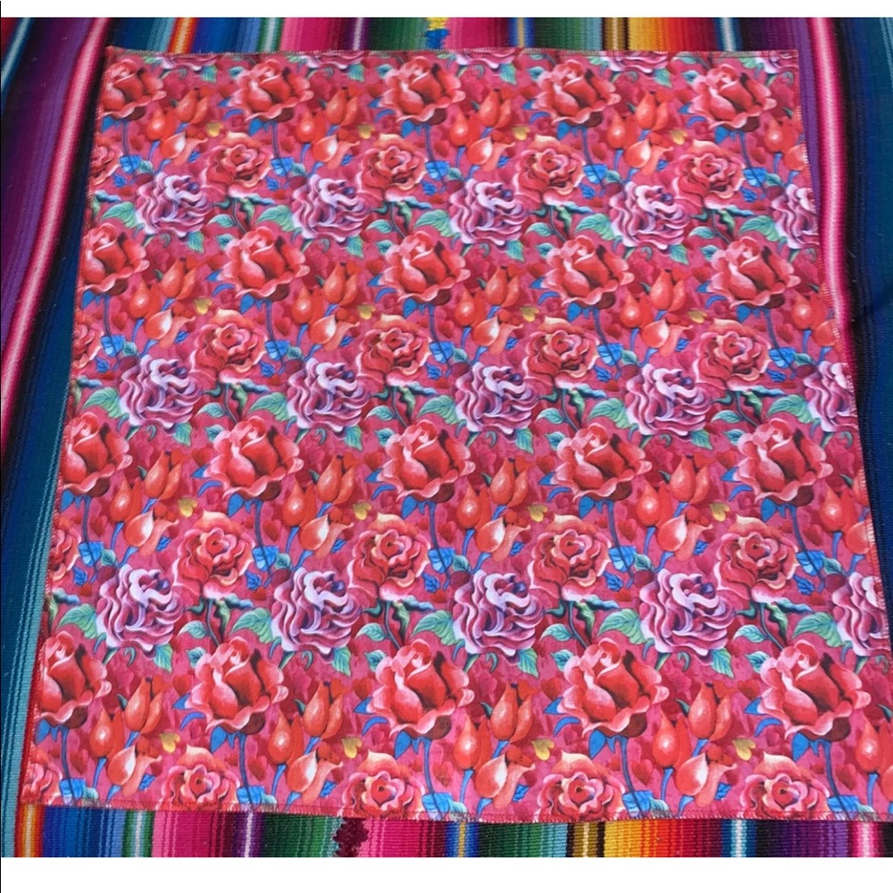 LUSH Knot Wrap Rose Pattern